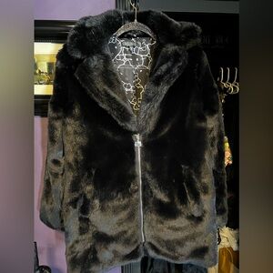 Hello kitty x Dolls Kill furry coat! 🖤